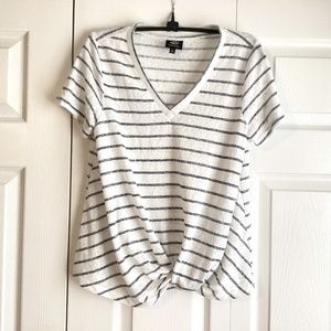 Bobeau knit top white w/ charcoal stripes Size S